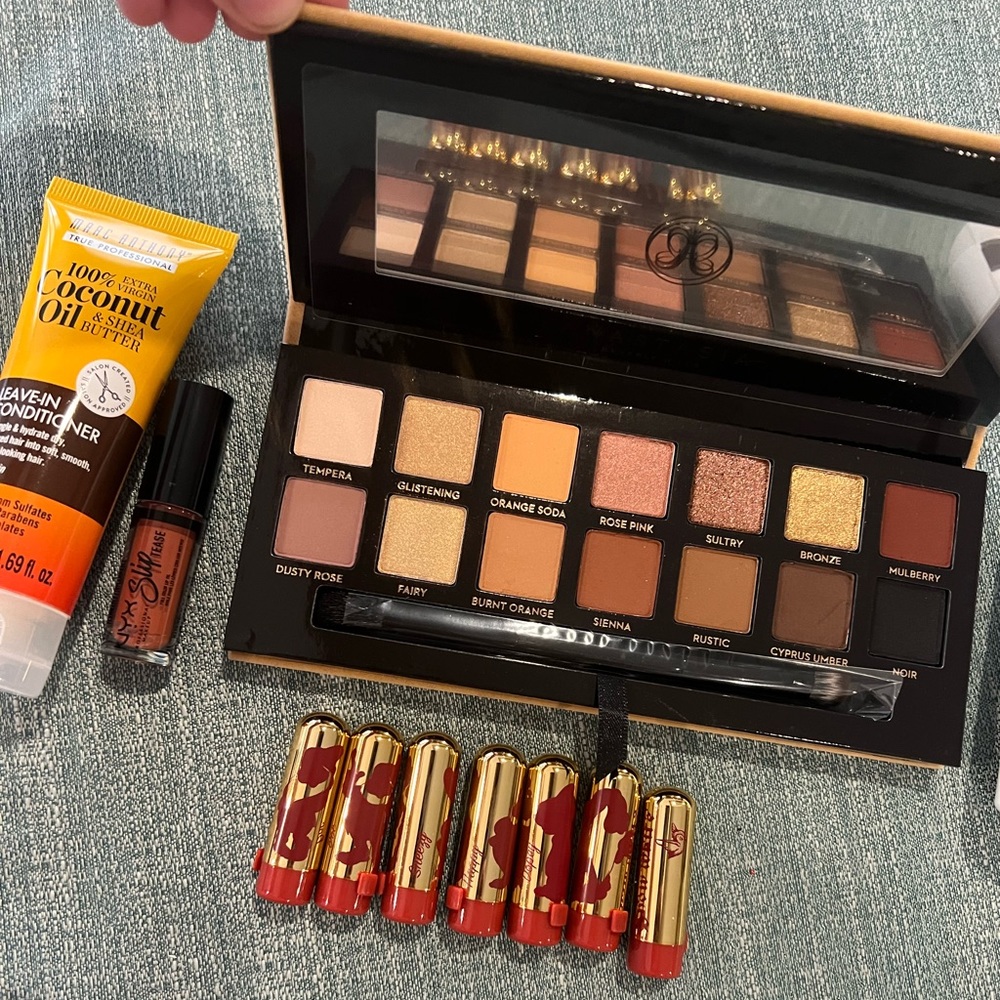 ABH - Soft Glam Eyeshadow Palette Beauty Bundle - NWOT✨